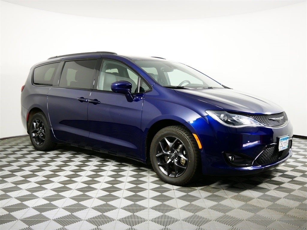 Used 2019 Chrysler Pacifica Touring L Plus with VIN 2C4RC1EG9KR528445 for sale in Brooklyn Park, Minnesota