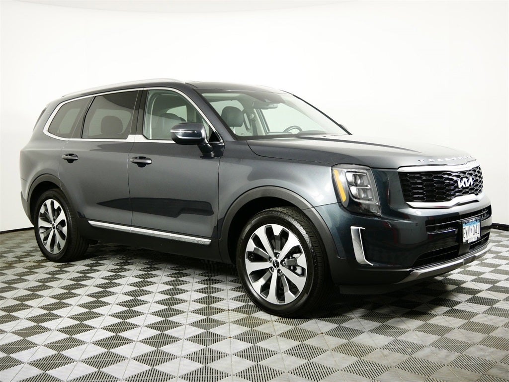 Used 2022 Kia Telluride EX with VIN 5XYP3DHC6NG216139 for sale in Brooklyn Park, Minnesota
